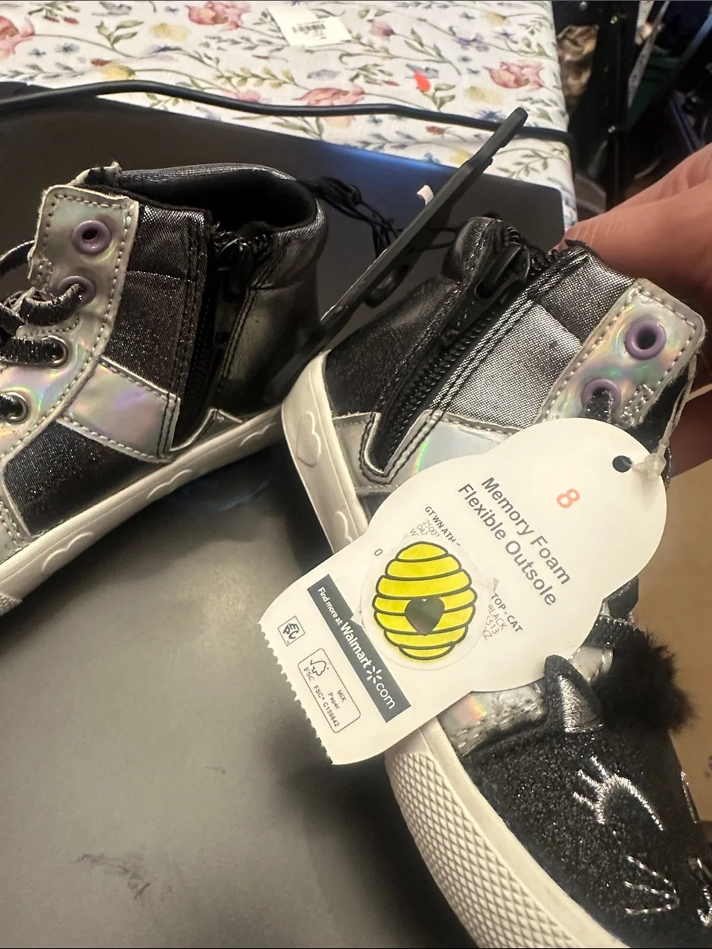 Kids Shoes Wonder Nation Black Iridescent Cat High-Top Sneakers Size 8